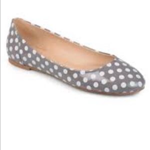 Journee Collection Kavn Gray & White Polka Dot Flats size 6